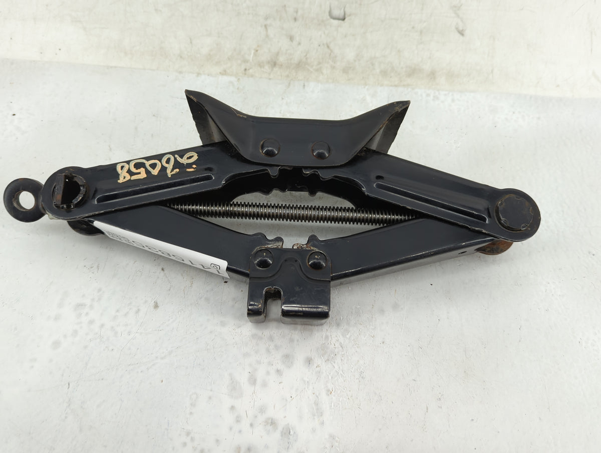 2016 Subaru Forester Spare Scissor Car Jack - Oemusedautoparts1.com