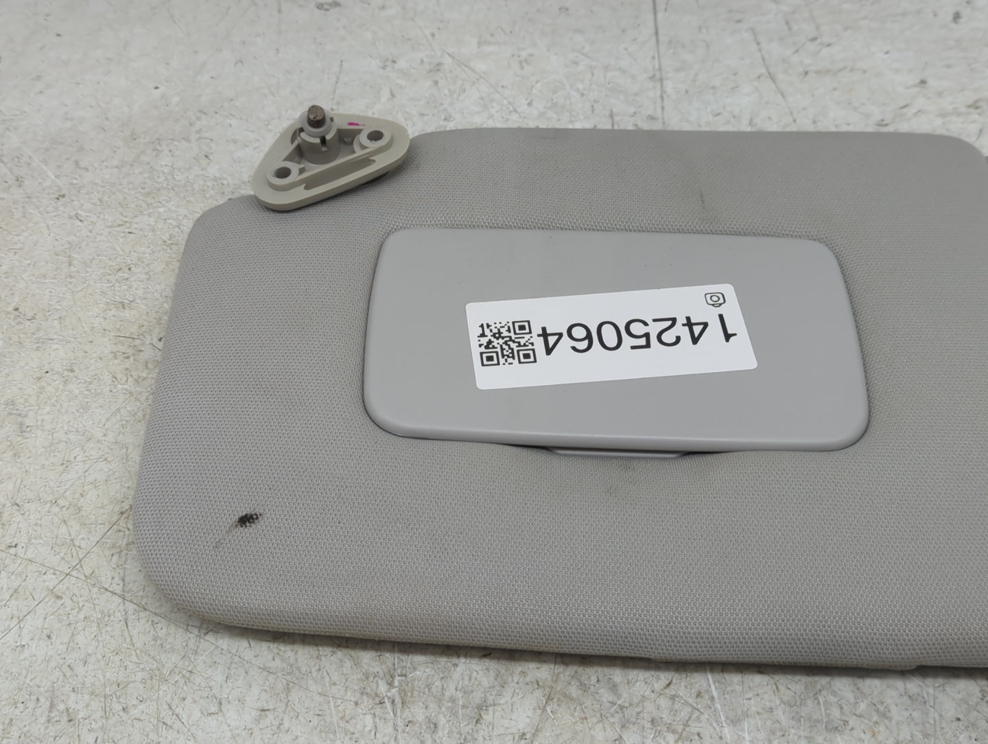 2016 Subaru Forester Sun Visor Shade Replacement Driver Left Mirror Fits OEM Used Auto Parts - Oemusedautoparts1.com