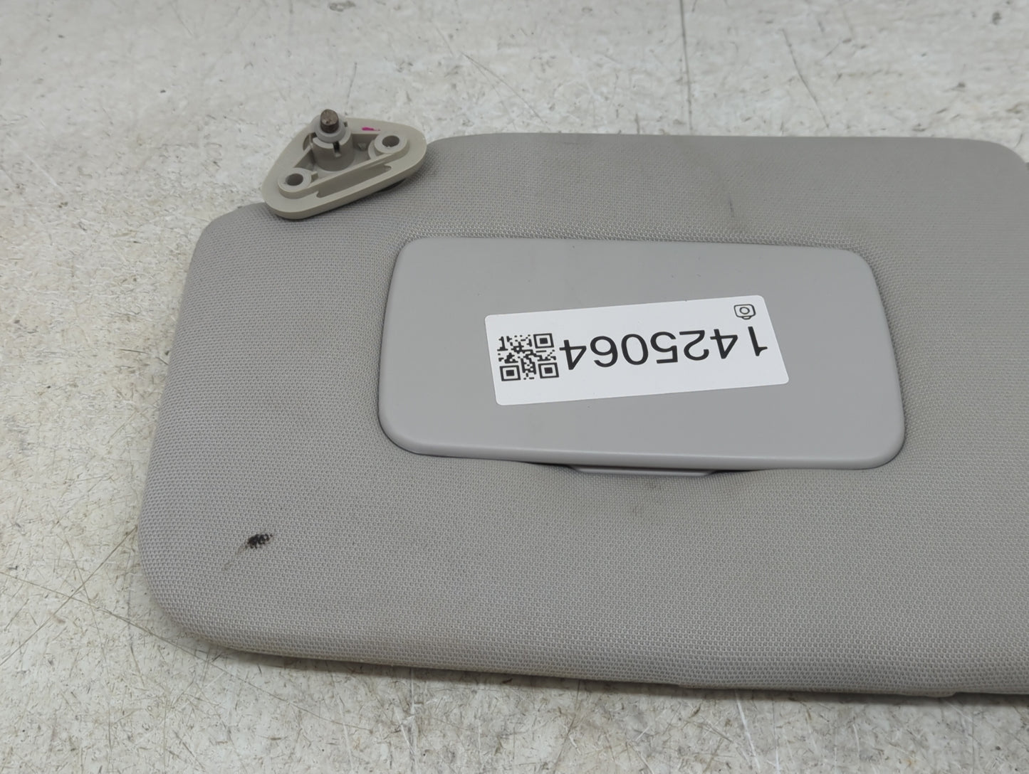 2016 Subaru Forester Sun Visor Shade Replacement Driver Left Mirror Fits OEM Used Auto Parts - Oemusedautoparts1.com