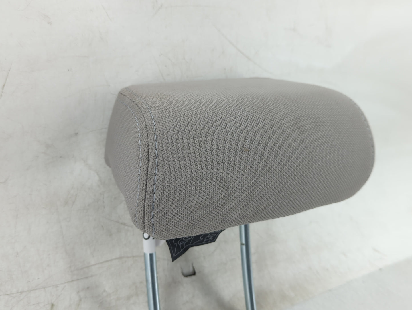 2016 Subaru Forester Headrest Head Rest Rear Center Seat Fits OEM Used Auto Parts - Oemusedautoparts1.com
