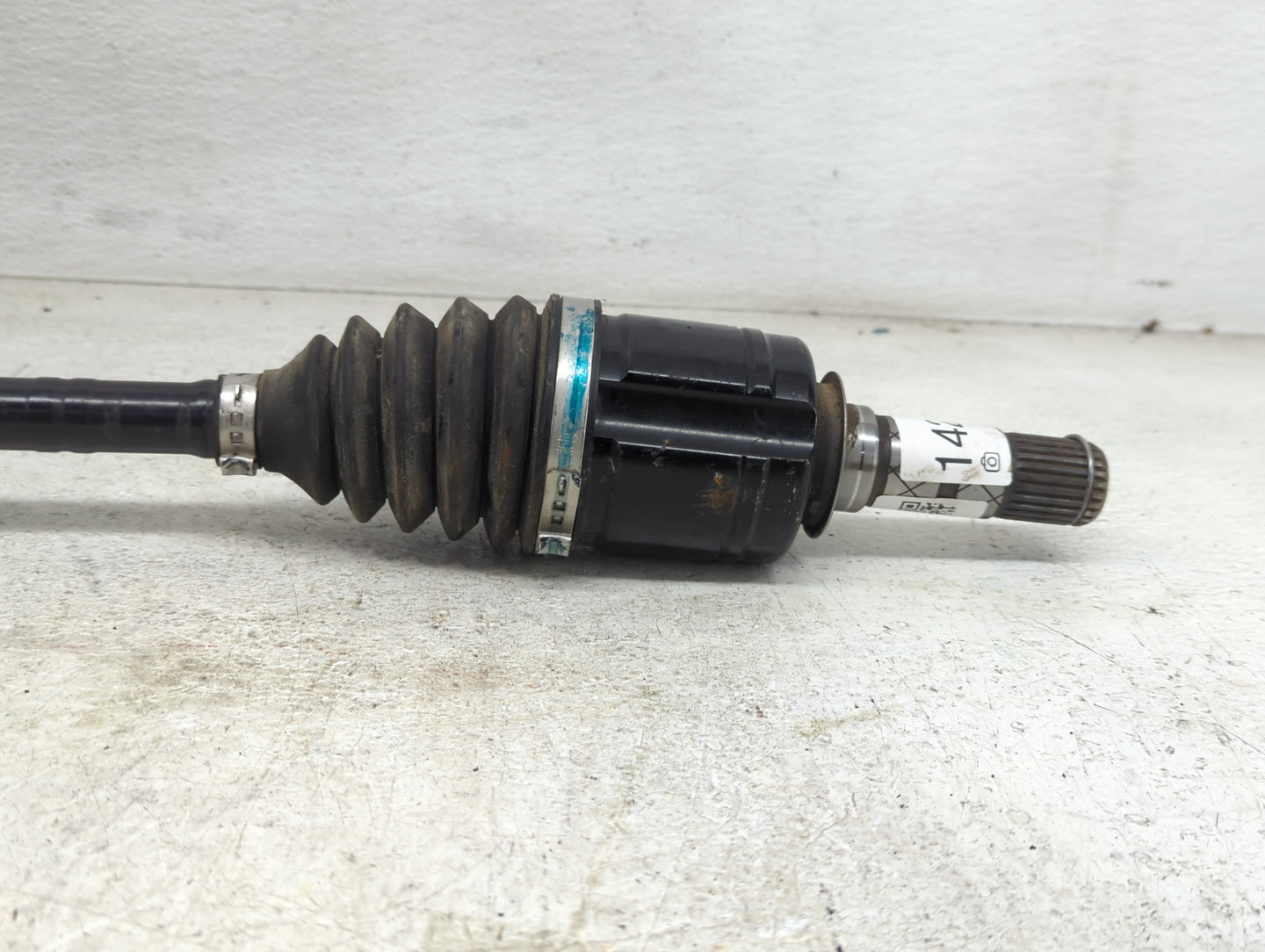2016 Subaru Forester Axle Shaft Front Driver Cv C/v - Oemusedautoparts1.com
