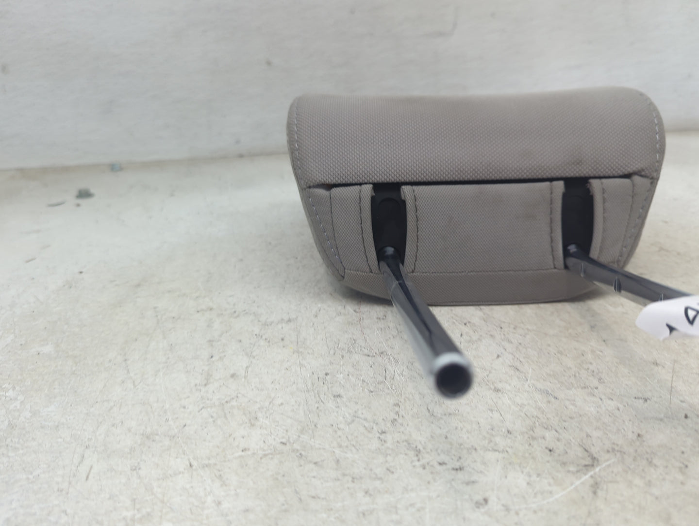 2016 Subaru Forester Headrest Head Rest Front Driver Seat Gray 1473011 - Oemusedautoparts1.com
