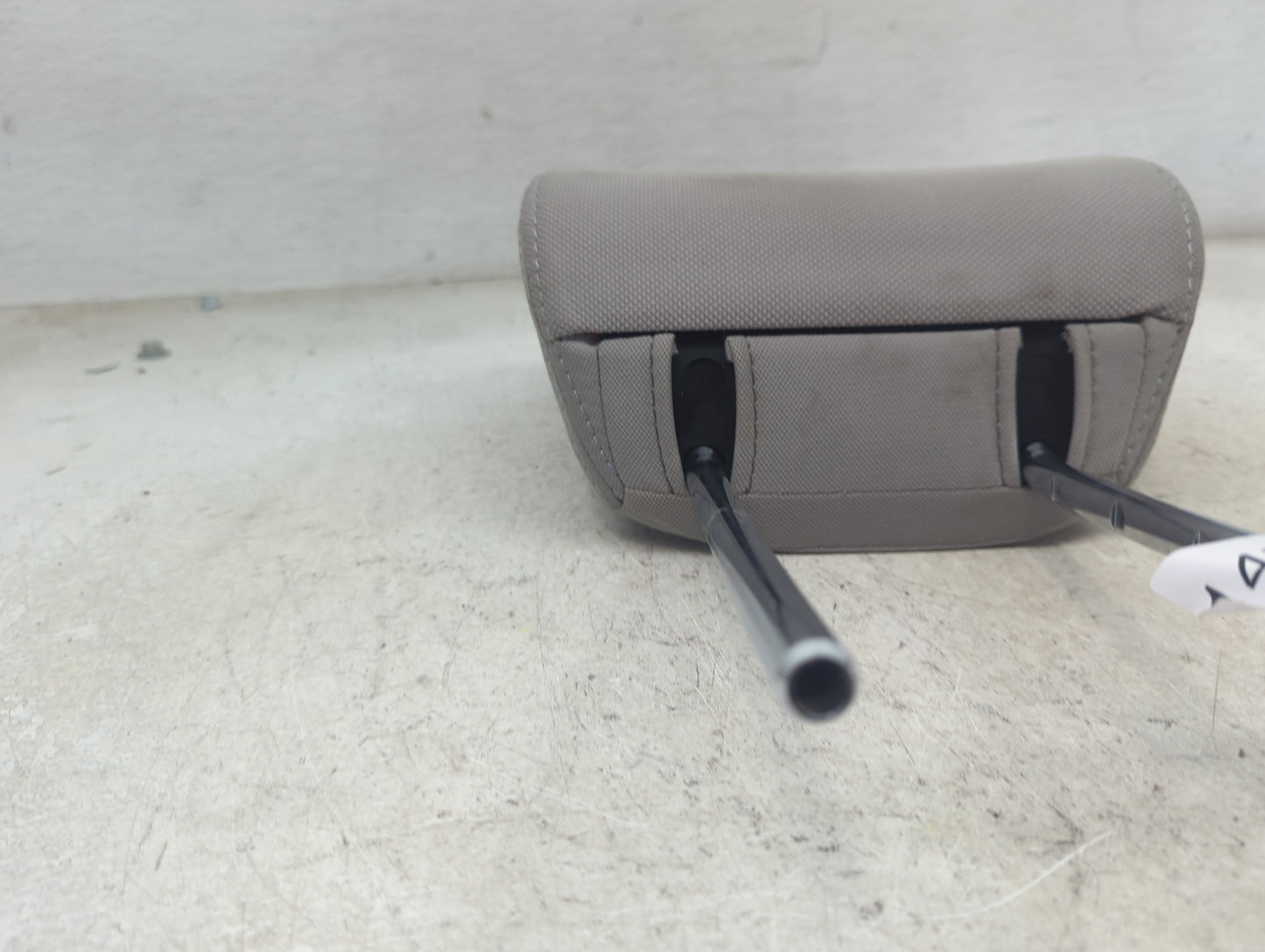2016 Subaru Forester Headrest Head Rest Front Driver Seat Gray 1473011 - Oemusedautoparts1.com