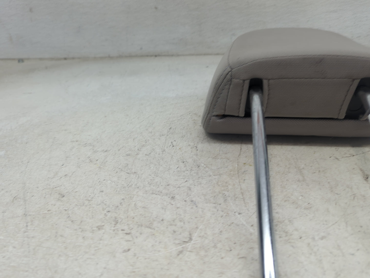 2016 Subaru Forester Headrest Head Rest Front Driver Seat Tan - Oemusedautoparts1.com