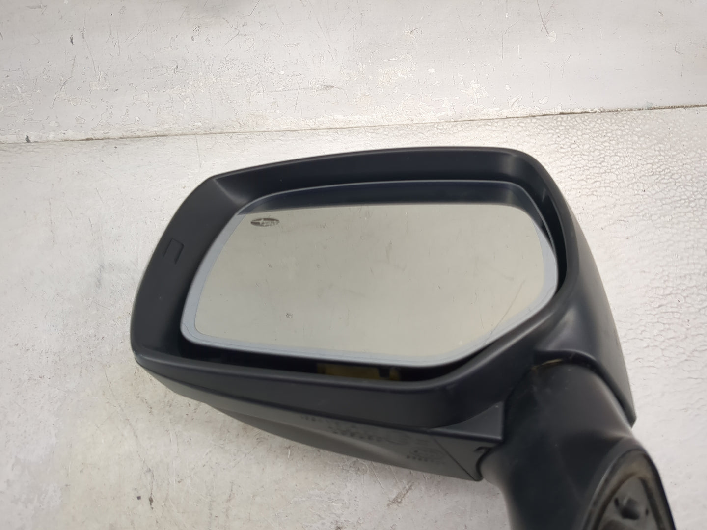 2016 Subaru Forester Driver Side View Mirror - Left Door Mirror OEM Used - Oemusedautoparts1.com