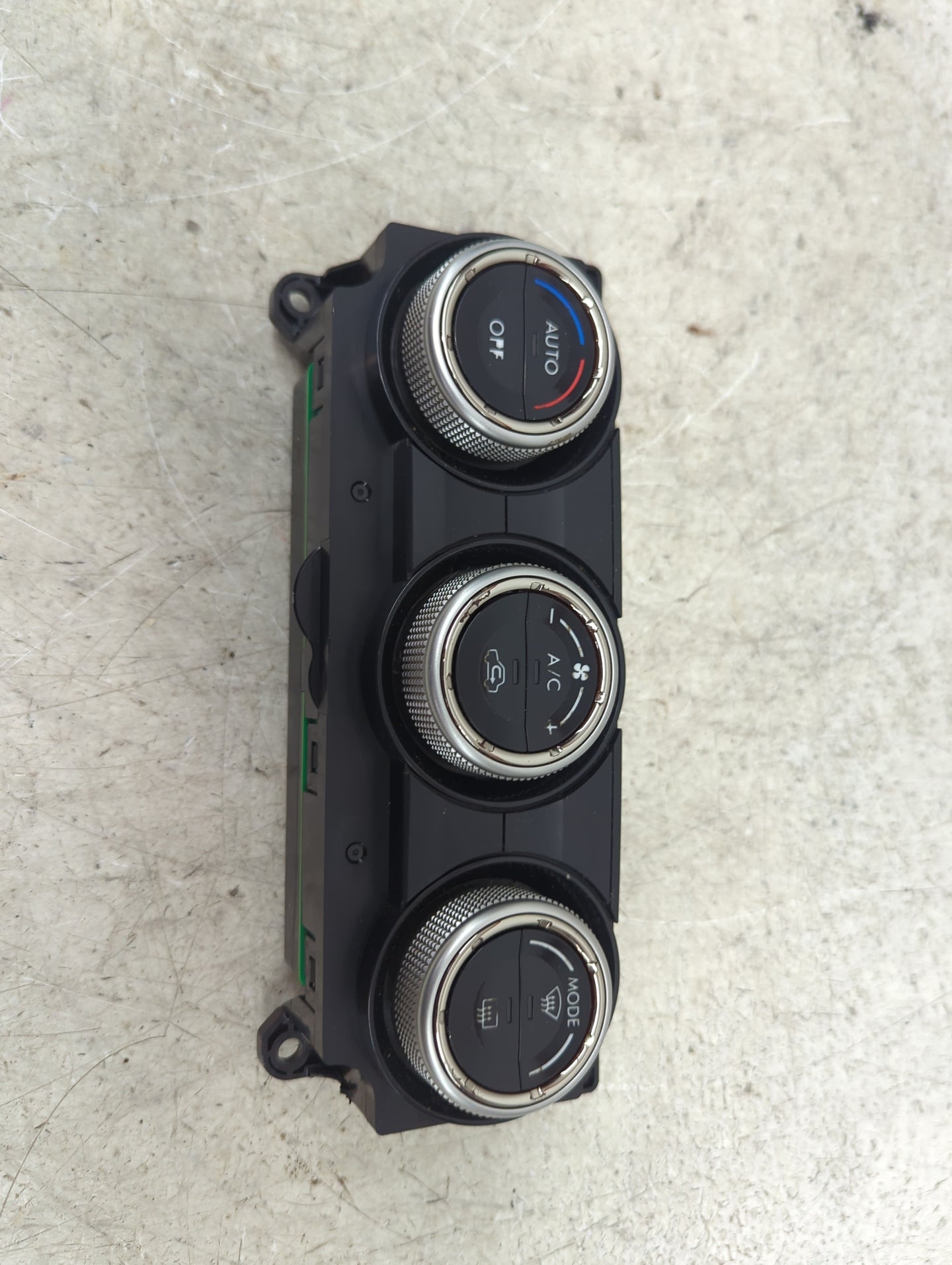 2016 Subaru Forester Climate Control Module Temperature AC/Heater Replacement P/N:72311SG511 T46865A Fits OEM Used Auto Part