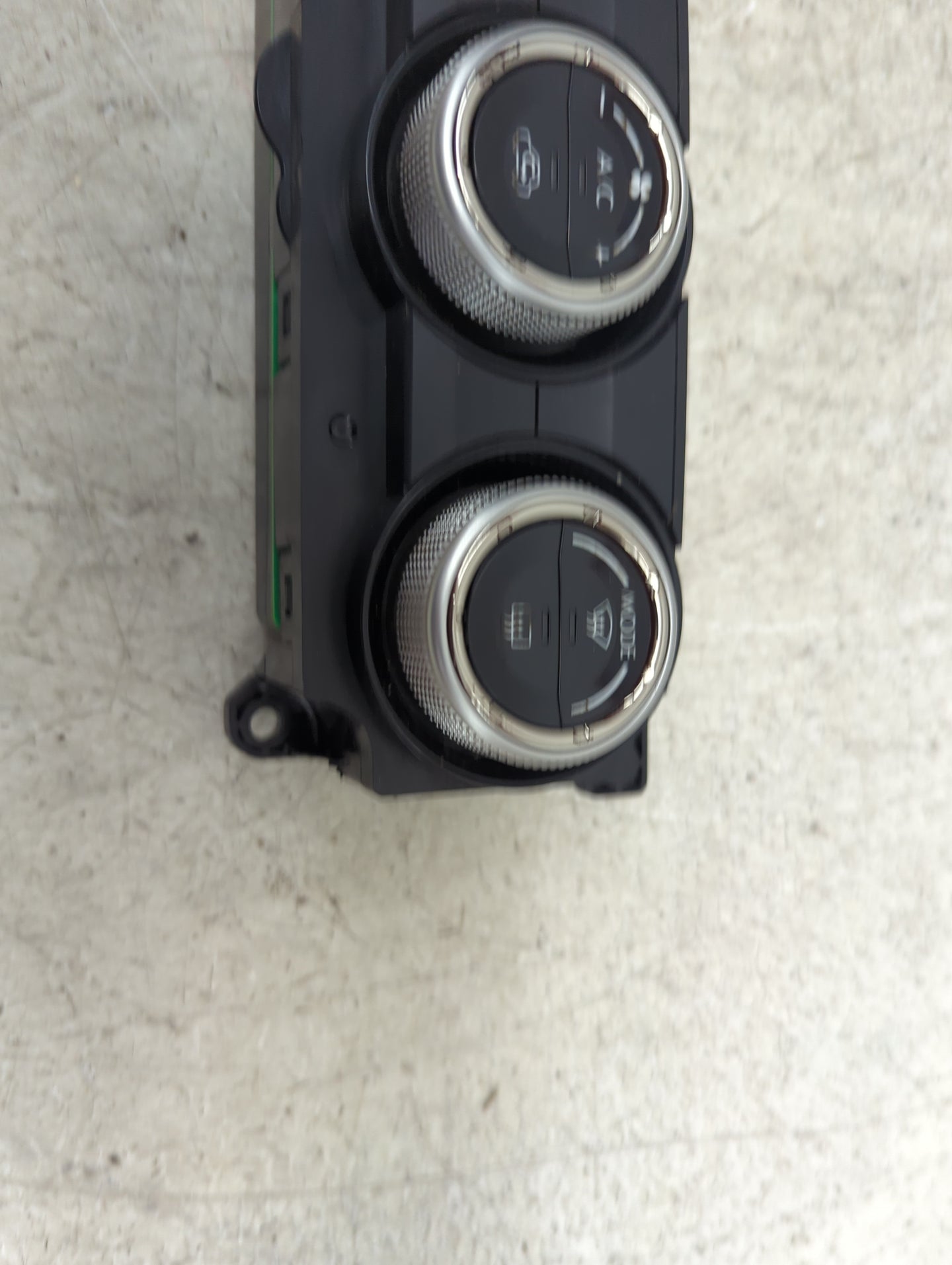 2016 Subaru Forester Climate Control Module Temperature AC/Heater Replacement P/N:72311SG511 T46865A Fits OEM Used Auto Part