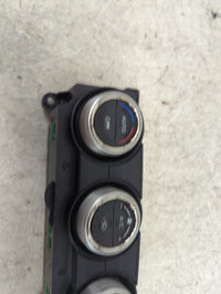 2016 Subaru Forester Climate Control Module Temperature AC/Heater Replacement P/N:72311SG511 T46865A Fits OEM Used Auto Part