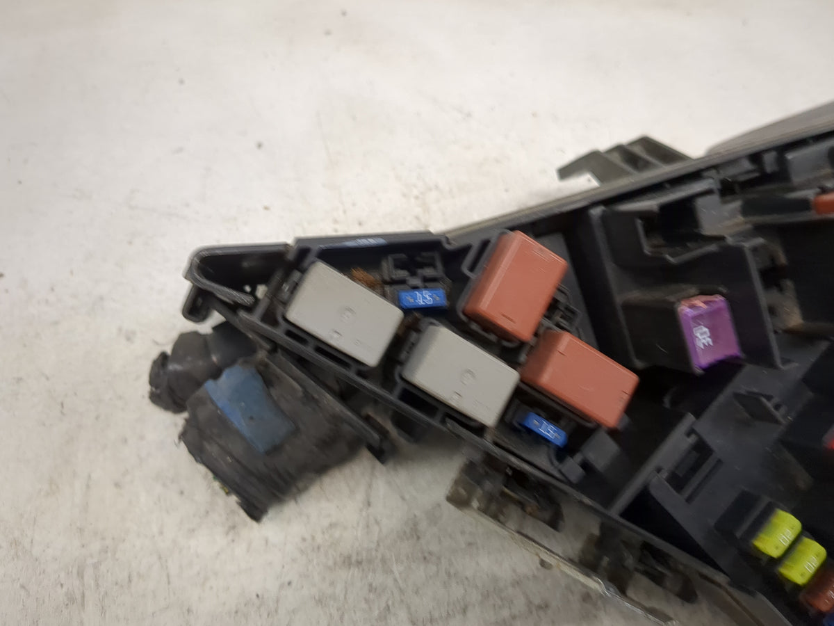 2016 Subaru Forester Fusebox Fuse Box Panel Relay Module P/N:MB504000B 80020018M Fits OEM Used Auto Parts - Oemusedautoparts