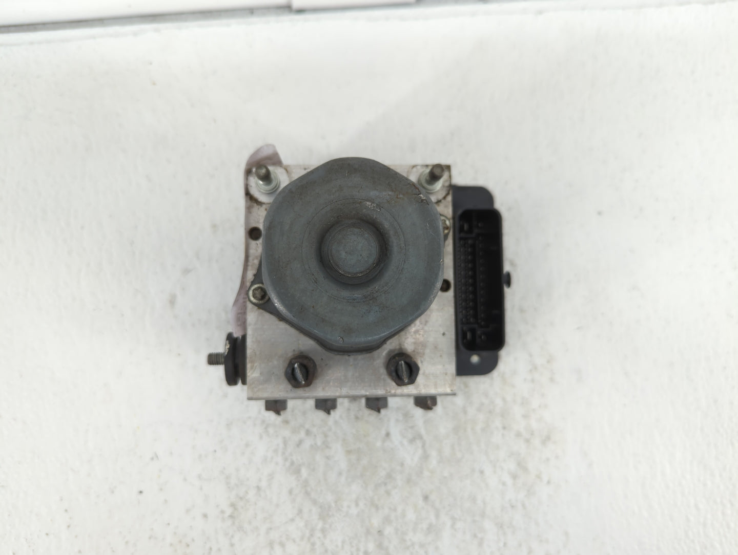 2016 Subaru Forester ABS Pump Control Module Replacement P/N:2265108452 27536SG110 Fits OEM Used Auto Parts - Oemusedautopar
