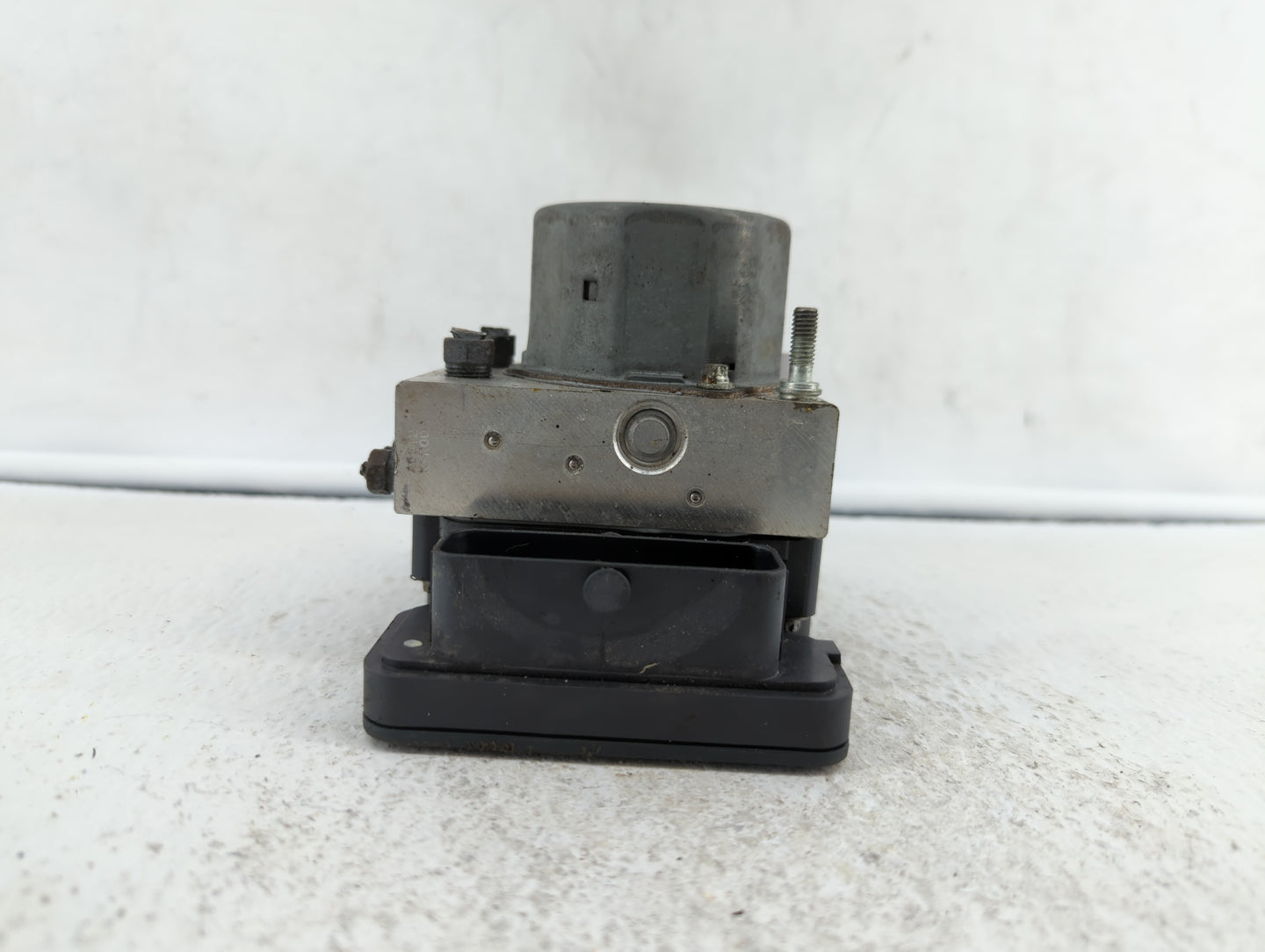 2016 Subaru Forester ABS Pump Control Module Replacement P/N:2265108452 27536SG110 Fits OEM Used Auto Parts - Oemusedautopar