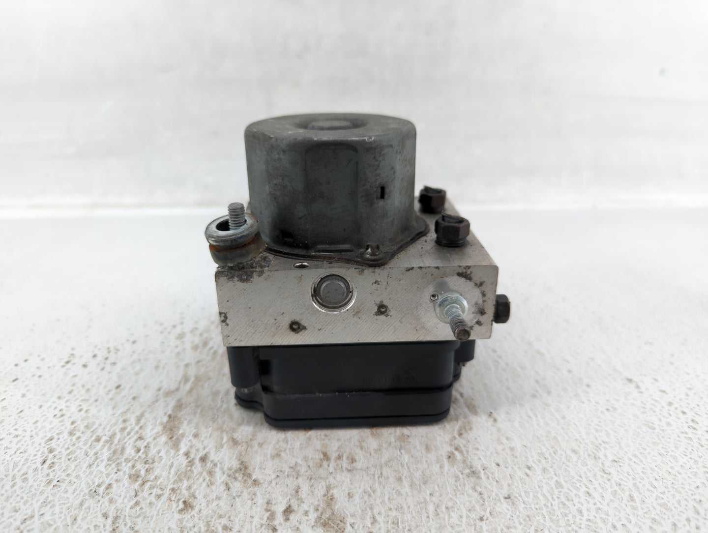 2016 Subaru Forester ABS Pump Control Module Replacement P/N:27536SG090 Fits OEM Used Auto Parts - Oemusedautoparts1.com