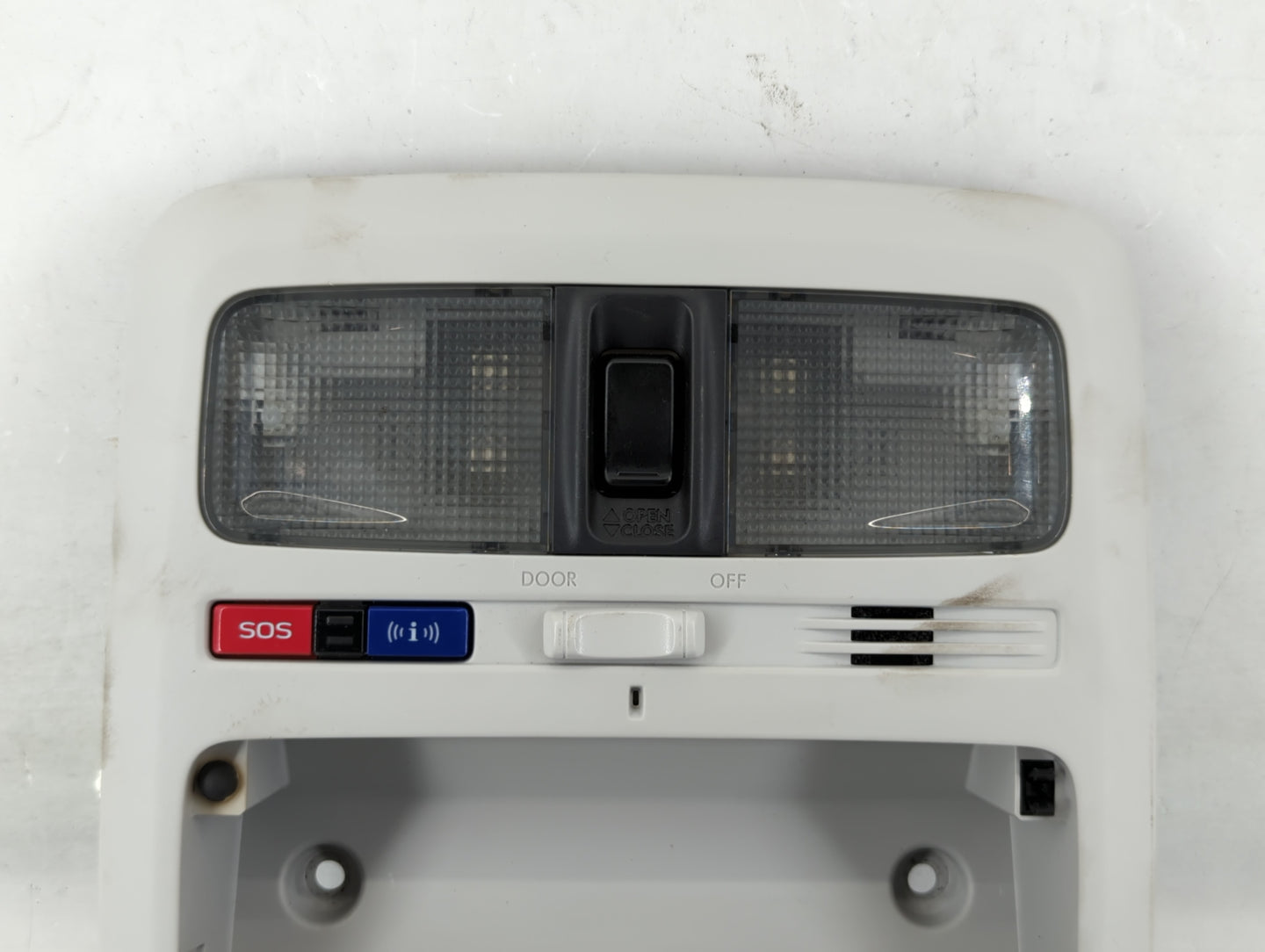 2016 Subaru Forester Overhead Roof Console - Oemusedautoparts1.com