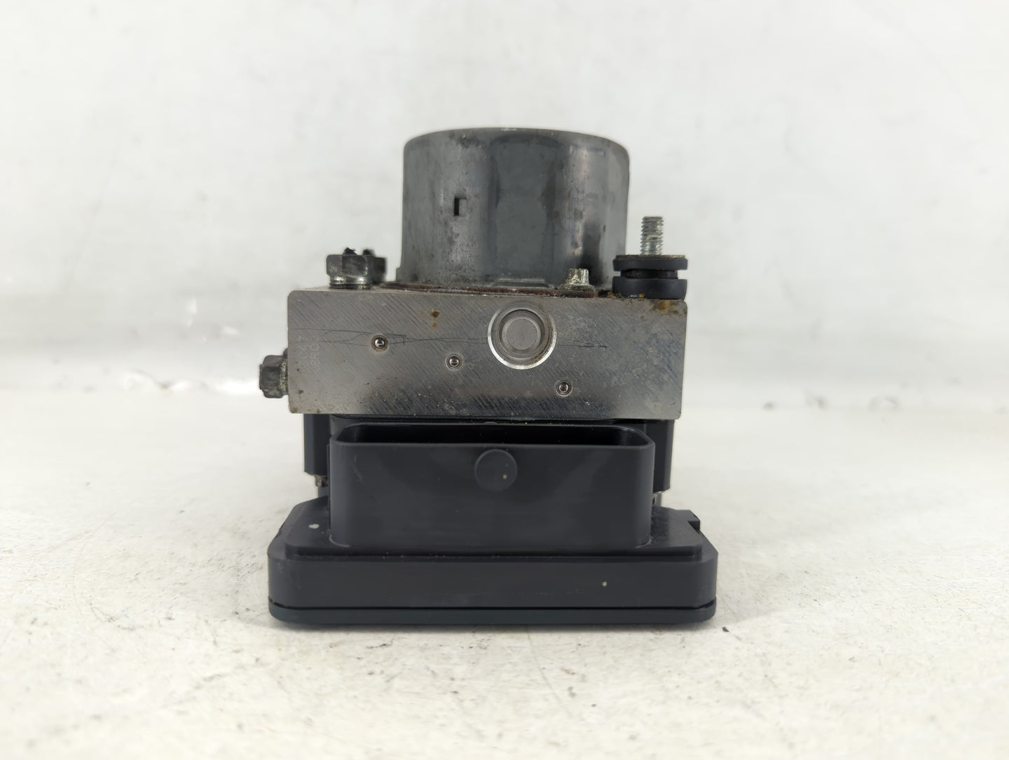 2016 Subaru Forester ABS Pump Control Module Replacement P/N:27536SG090 Fits OEM Used Auto Parts - Oemusedautoparts1.com