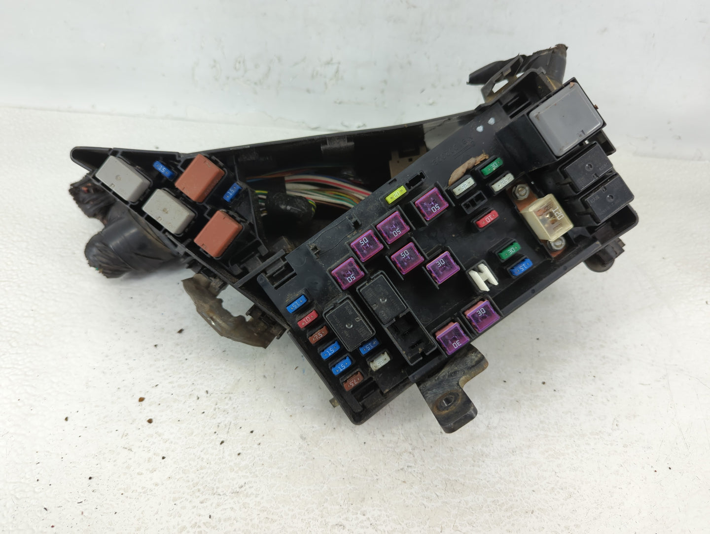 2016 Subaru Forester Fusebox Fuse Box Panel Relay Module P/N:MB100200B Fits OEM Used Auto Parts - Oemusedautoparts1.com