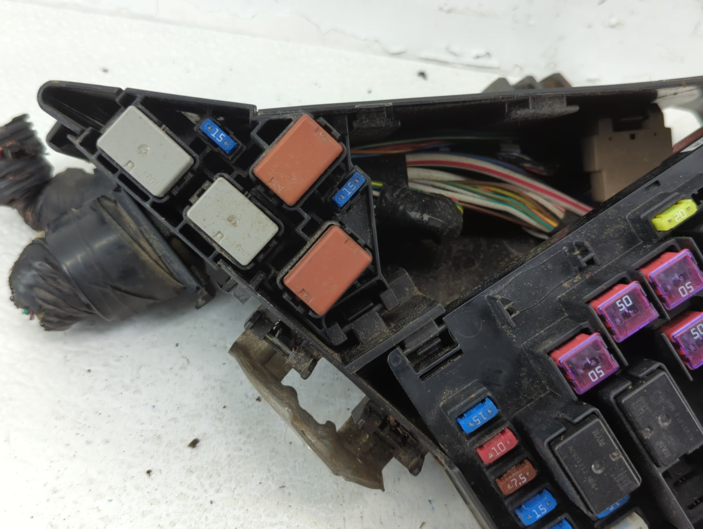 2016 Subaru Forester Fusebox Fuse Box Panel Relay Module P/N:MB100200B Fits OEM Used Auto Parts - Oemusedautoparts1.com