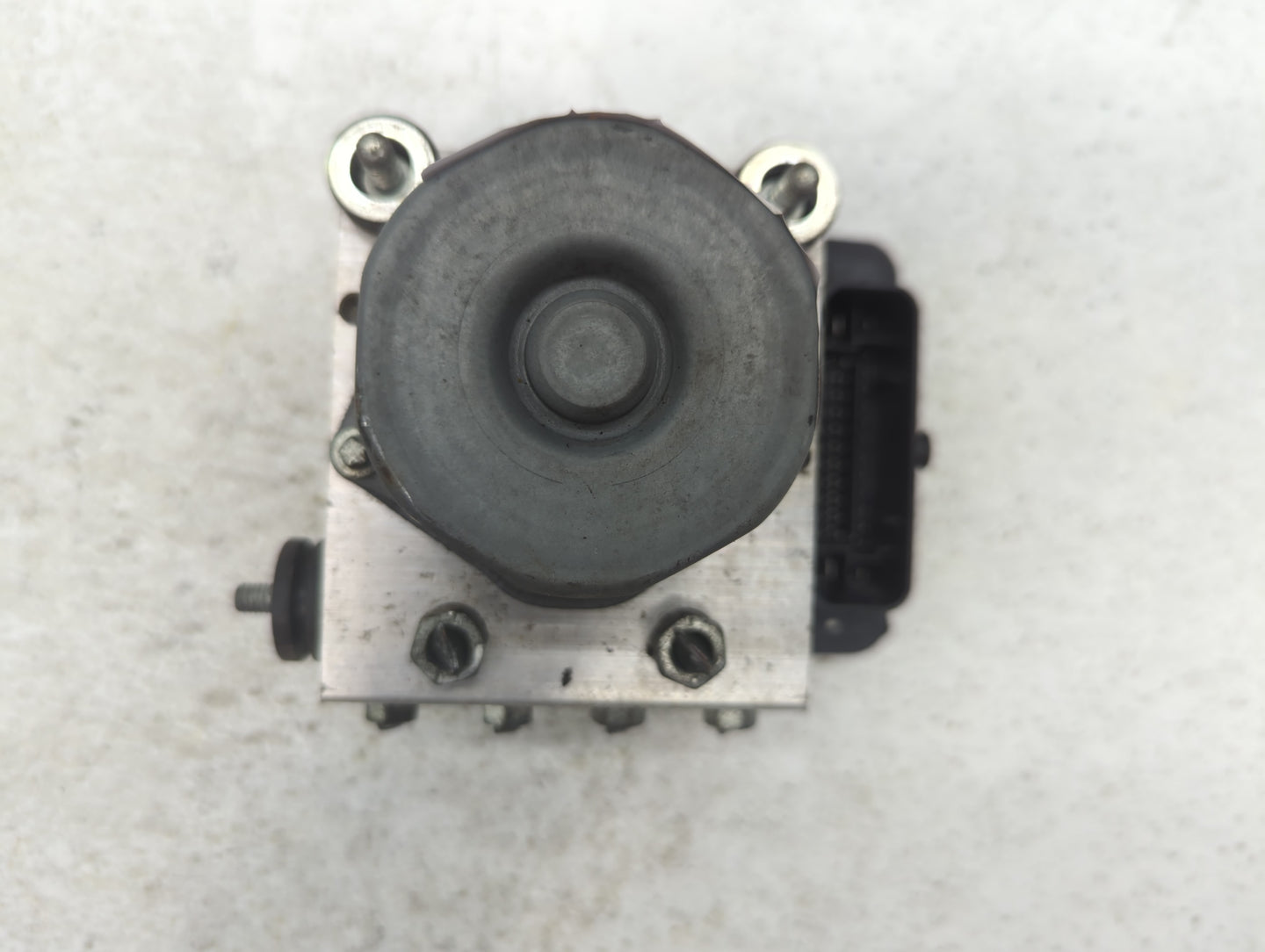 2016 Subaru Forester ABS Pump Control Module Replacement P/N:27536SG090 Fits OEM Used Auto Parts - Oemusedautoparts1.com