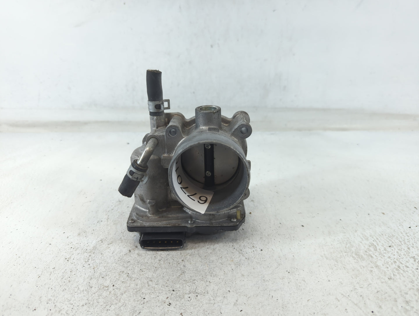 2011-2018 Subaru Forester Throttle Body P/N:16112AA380 Fits Fits 2011 2012 2013 2014 2015 2016 2017 2018 OEM Used Auto Parts
