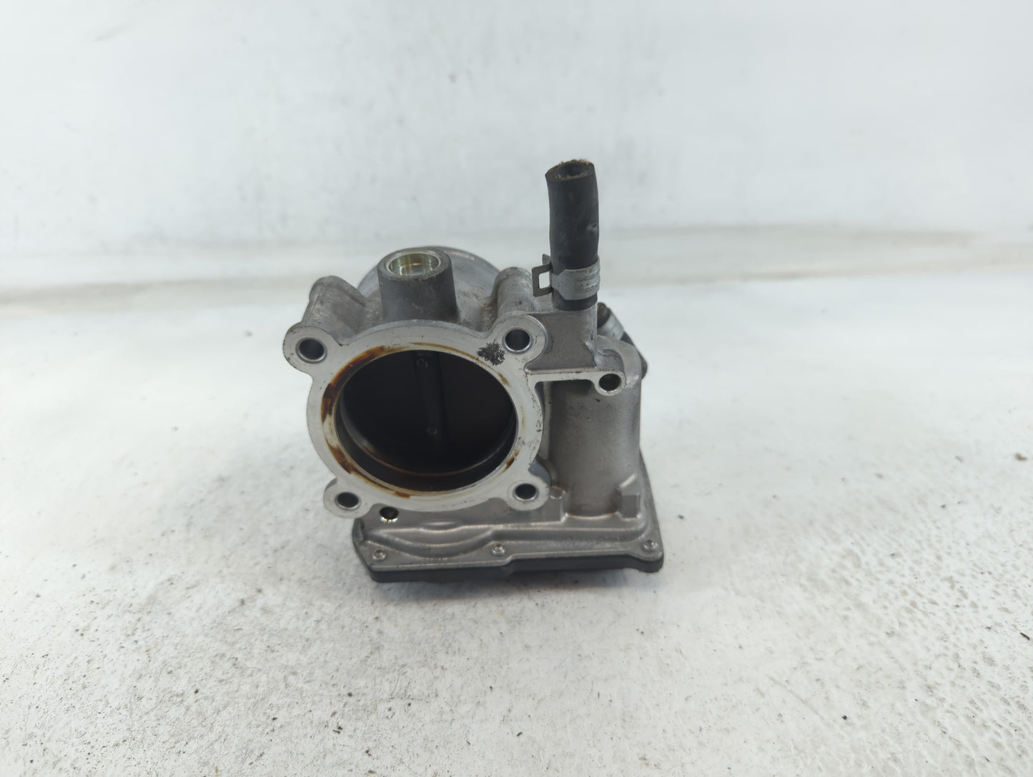 2011-2018 Subaru Forester Throttle Body P/N:16112AA380 Fits Fits 2011 2012 2013 2014 2015 2016 2017 2018 OEM Used Auto Parts