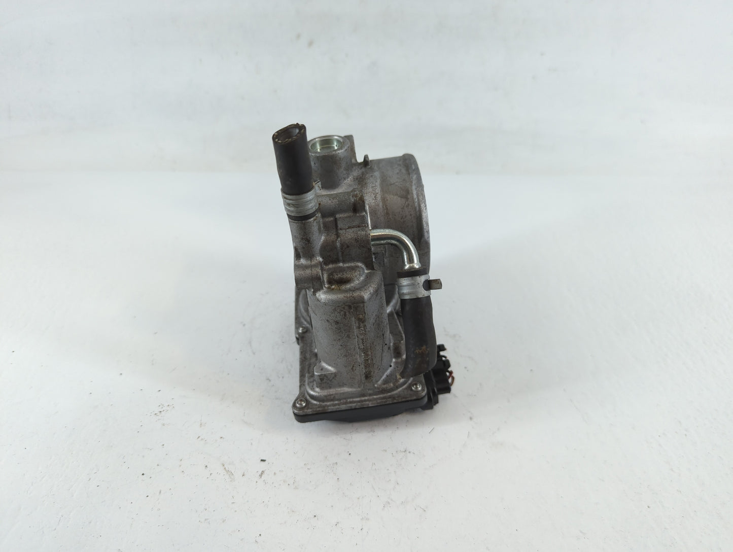 2011-2018 Subaru Forester Throttle Body P/N:16112AA380 Fits Fits 2011 2012 2013 2014 2015 2016 2017 2018 OEM Used Auto Parts