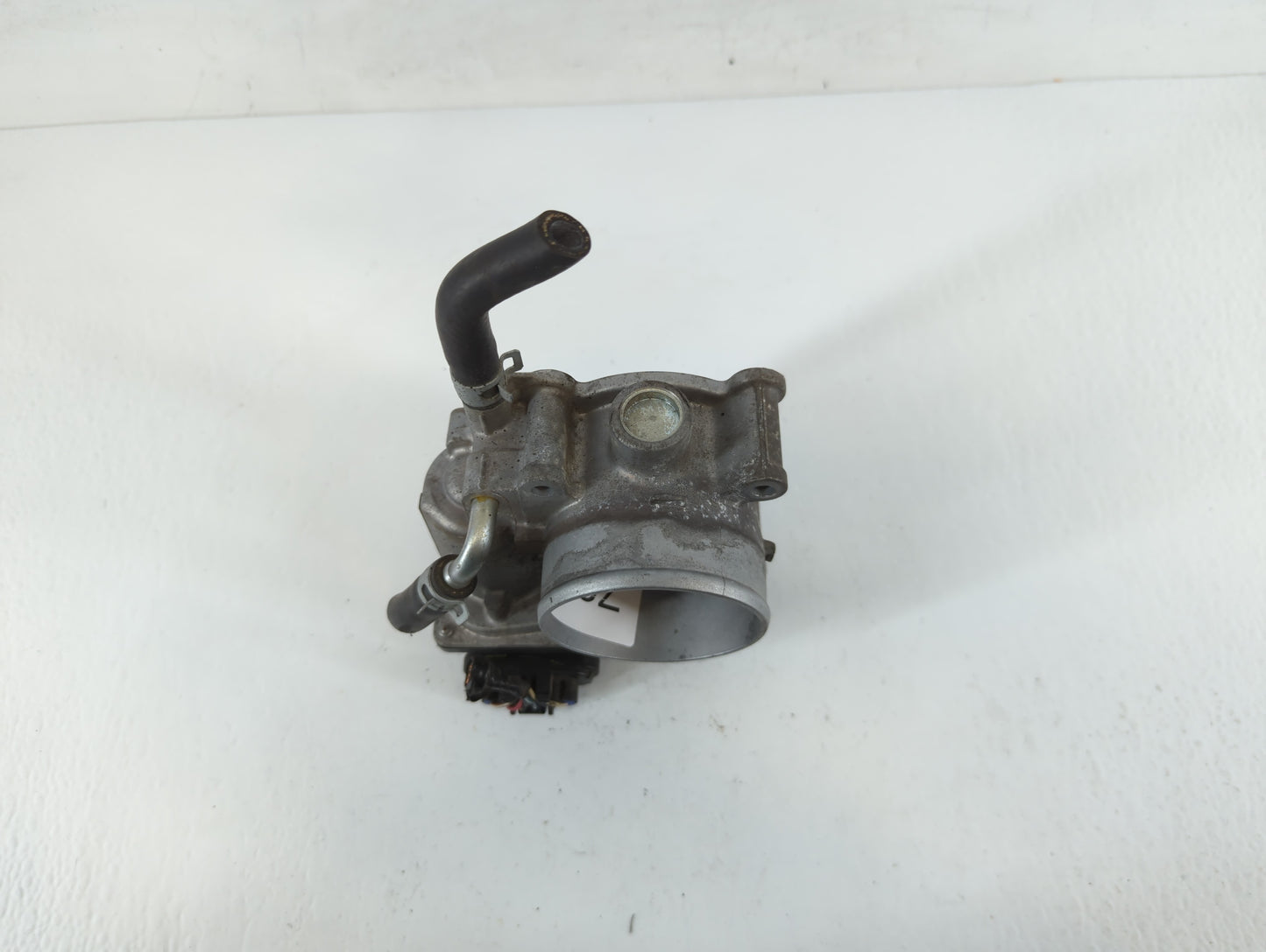 2011-2018 Subaru Forester Throttle Body P/N:16112AA380 Fits Fits 2011 2012 2013 2014 2015 2016 2017 2018 OEM Used Auto Parts