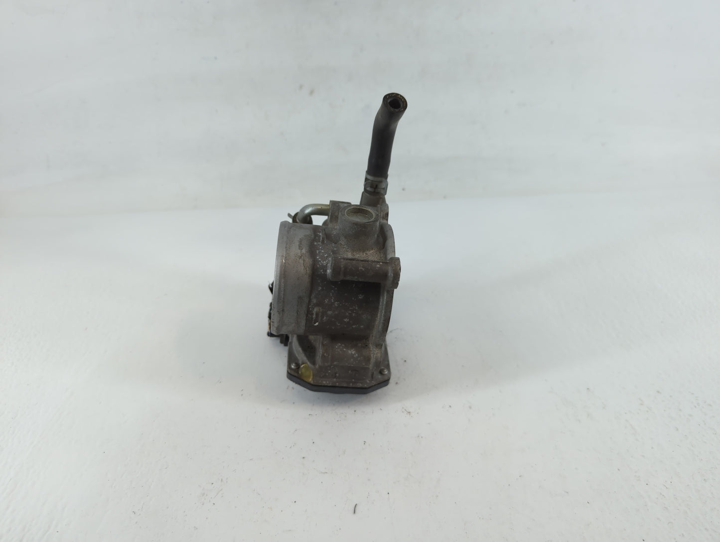 2011-2018 Subaru Forester Throttle Body P/N:16112AA380 Fits Fits 2011 2012 2013 2014 2015 2016 2017 2018 OEM Used Auto Parts