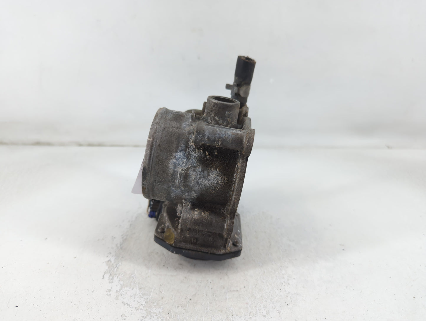 2011-2018 Subaru Forester Throttle Body P/N:16112AA380 Fits Fits 2011 2012 2013 2014 2015 2016 2017 2018 OEM Used Auto Parts
