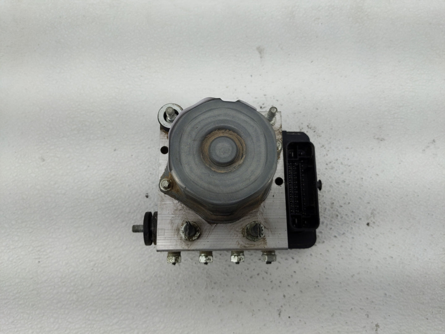 2015-2016 Subaru Impreza ABS Pump Control Module Replacement P/N:269 535 27536FJ220 Fits Fits 2015 2016 OEM Used Auto Parts 