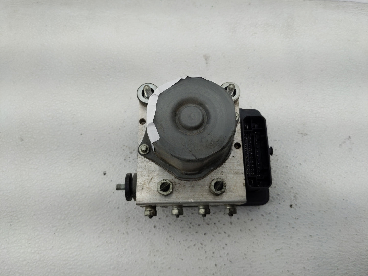 2015-2016 Subaru Impreza ABS Pump Control Module Replacement Fits Fits 2015 2016 OEM Used Auto Parts - Oemusedautoparts1.com