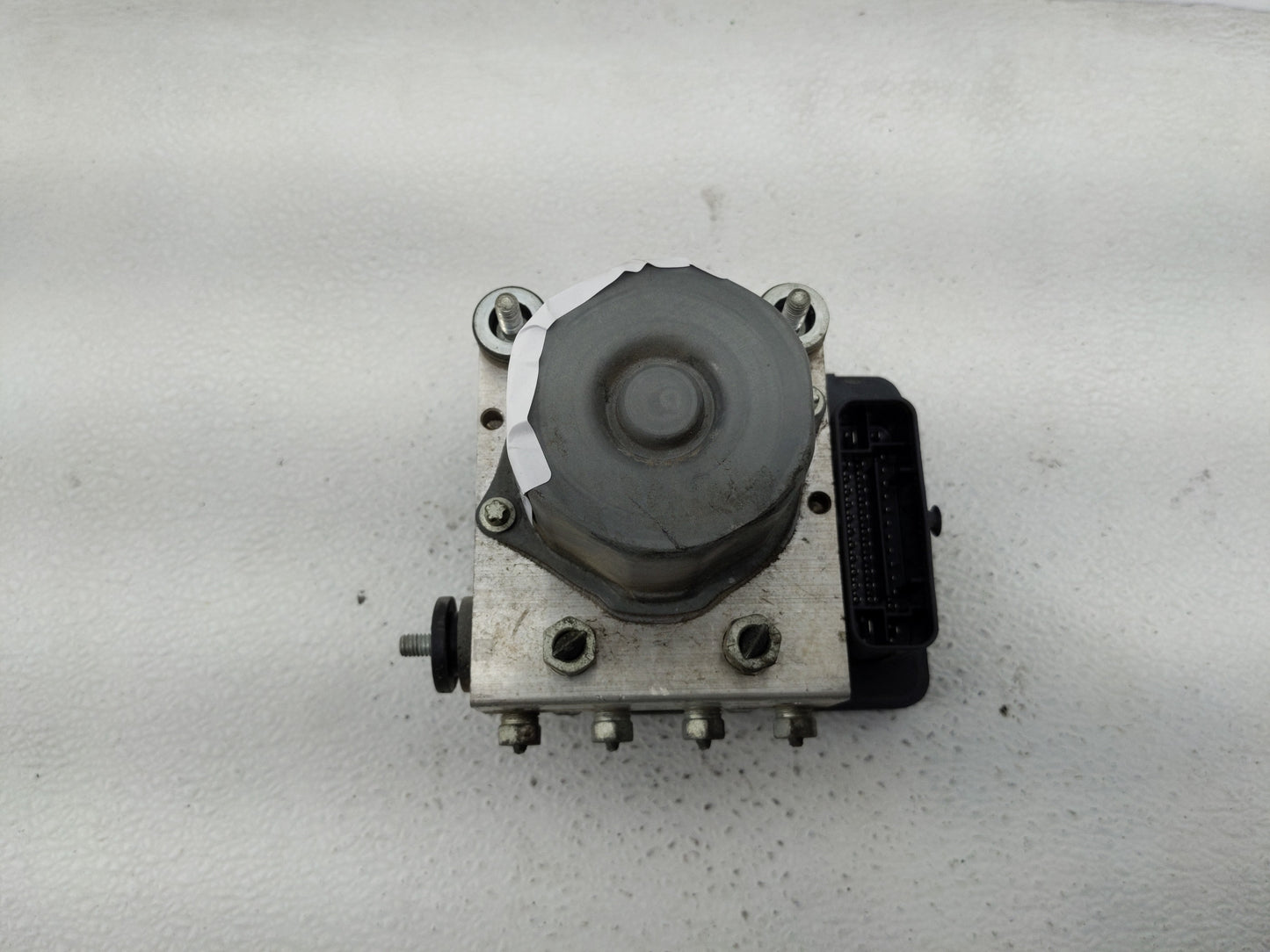2015-2016 Subaru Impreza ABS Pump Control Module Replacement Fits Fits 2015 2016 OEM Used Auto Parts - Oemusedautoparts1.com