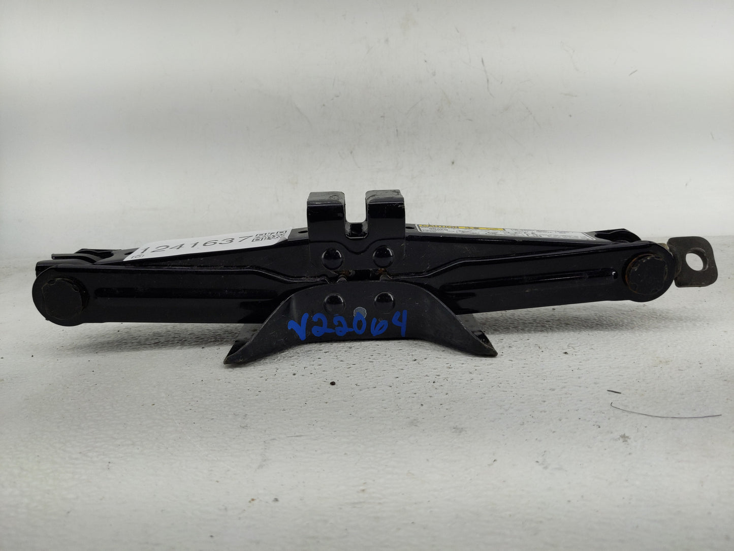 2016 Subaru Impreza Spare Scissor Car Jack - Oemusedautoparts1.com