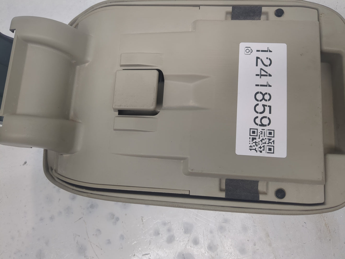 2016 Subaru Impreza Center Console Armrest Cover Lid Fits OEM Used Auto Parts - Oemusedautoparts1.com