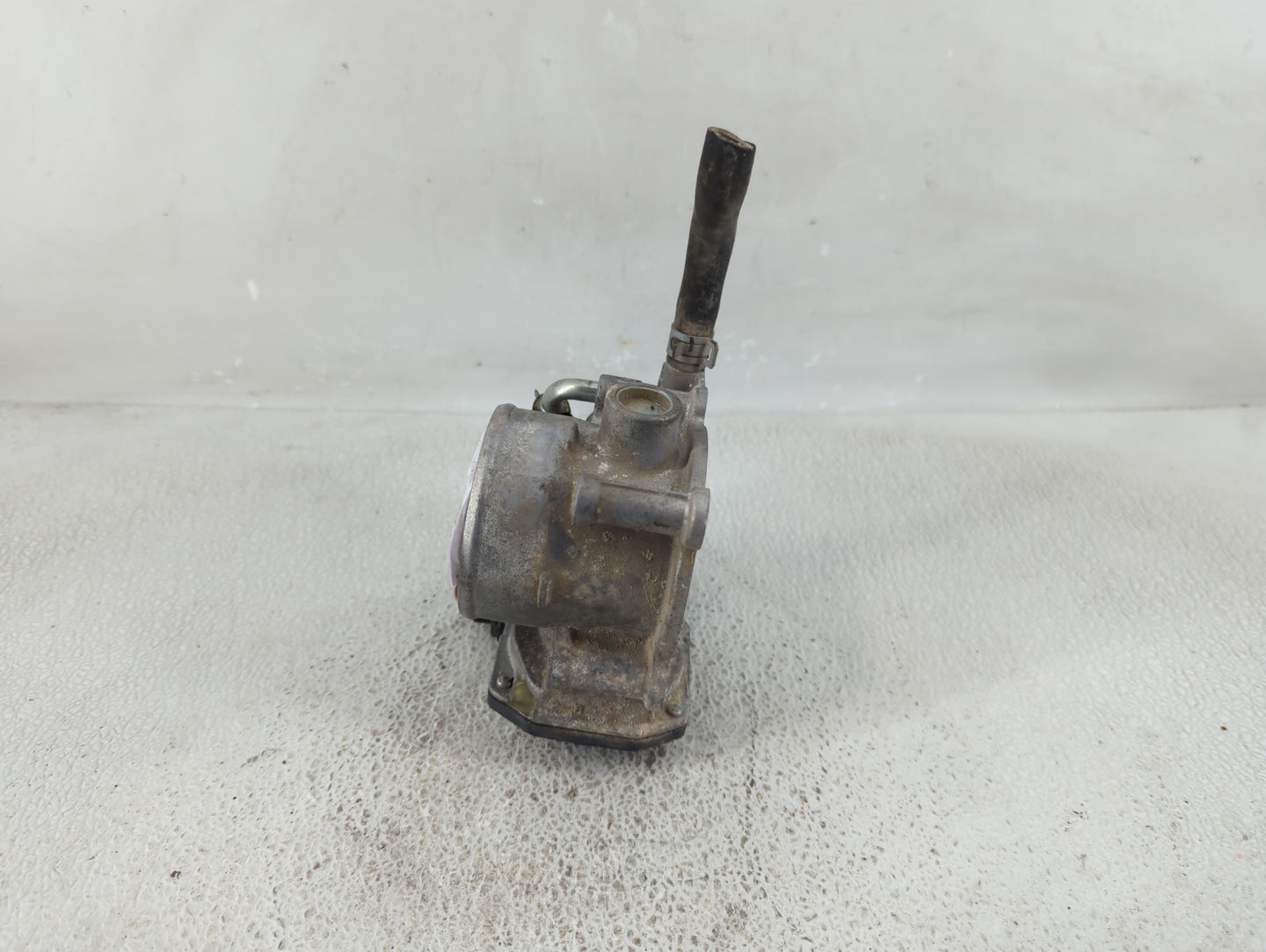 2012-2016 Subaru Impreza Throttle Body P/N:142009T01 16112AA380 Fits Fits 2011 2012 2013 2014 2015 2016 2017 2018 OEM Used A