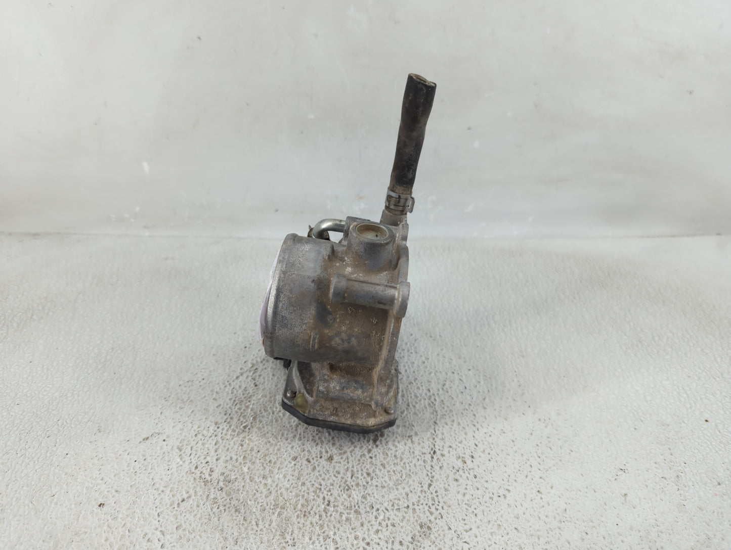 2012-2016 Subaru Impreza Throttle Body P/N:142009T01 16112AA380 Fits Fits 2011 2012 2013 2014 2015 2016 2017 2018 OEM Used A