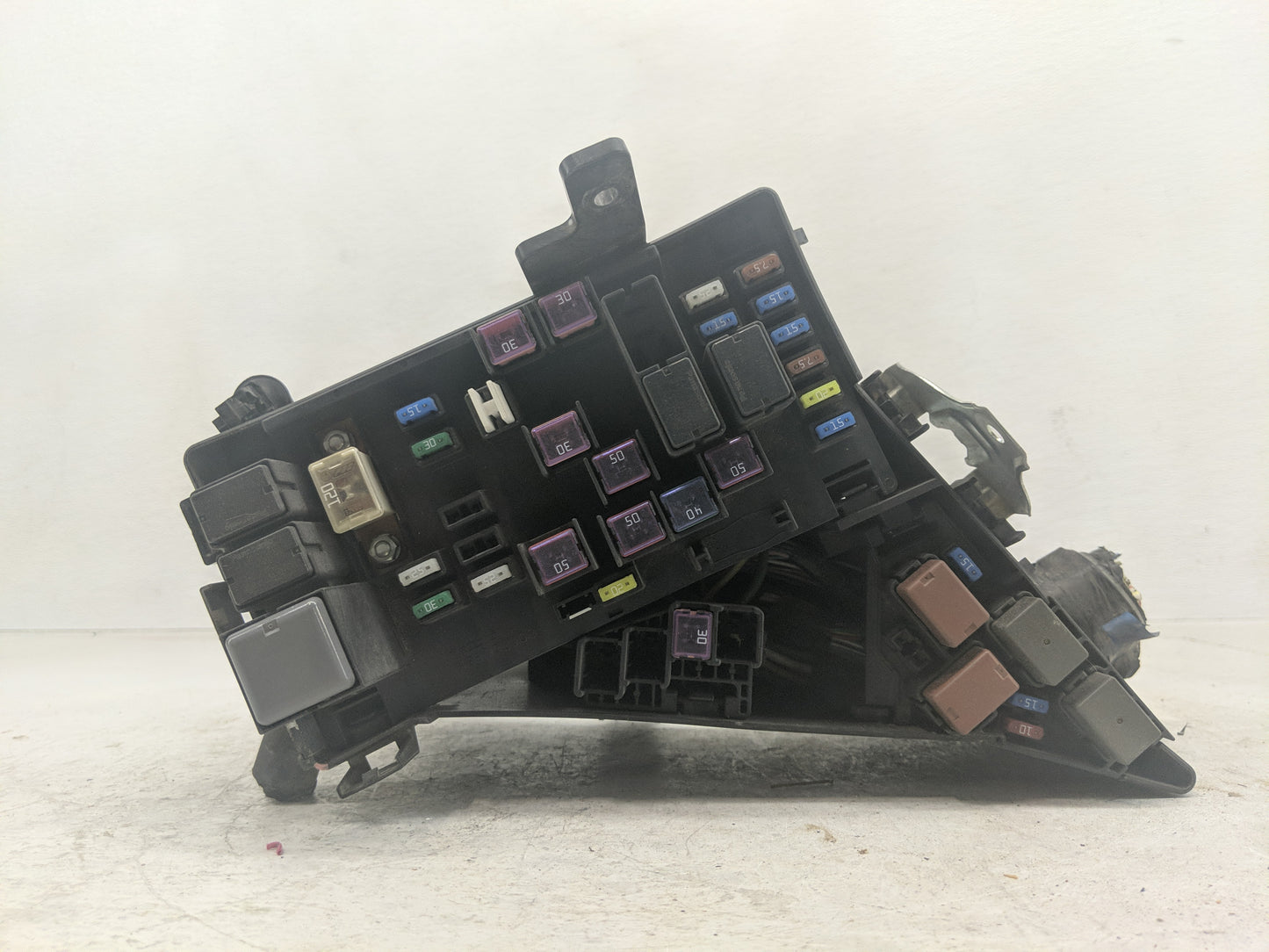 2016 Subaru Impreza Fusebox Fuse Box Panel Relay Module P/N:MB503608B Fits OEM Used Auto Parts - Oemusedautoparts1.com