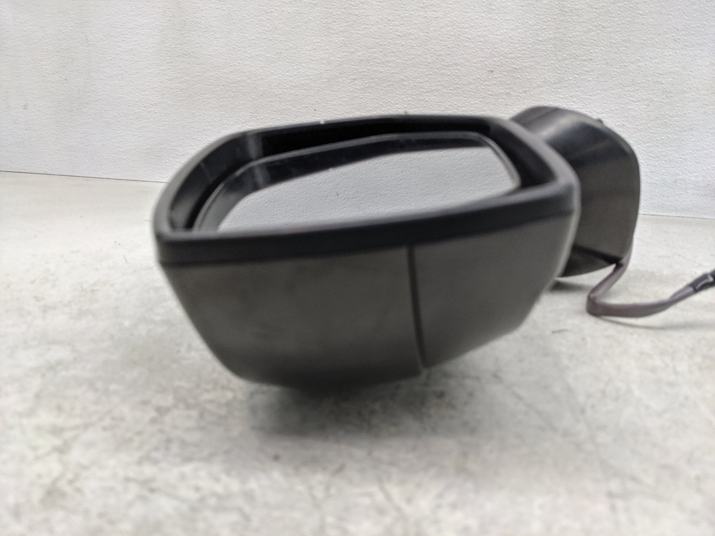 2016 Subaru Impreza Driver Side View Mirror - Left Door Mirror OEM Used - Oemusedautoparts1.com