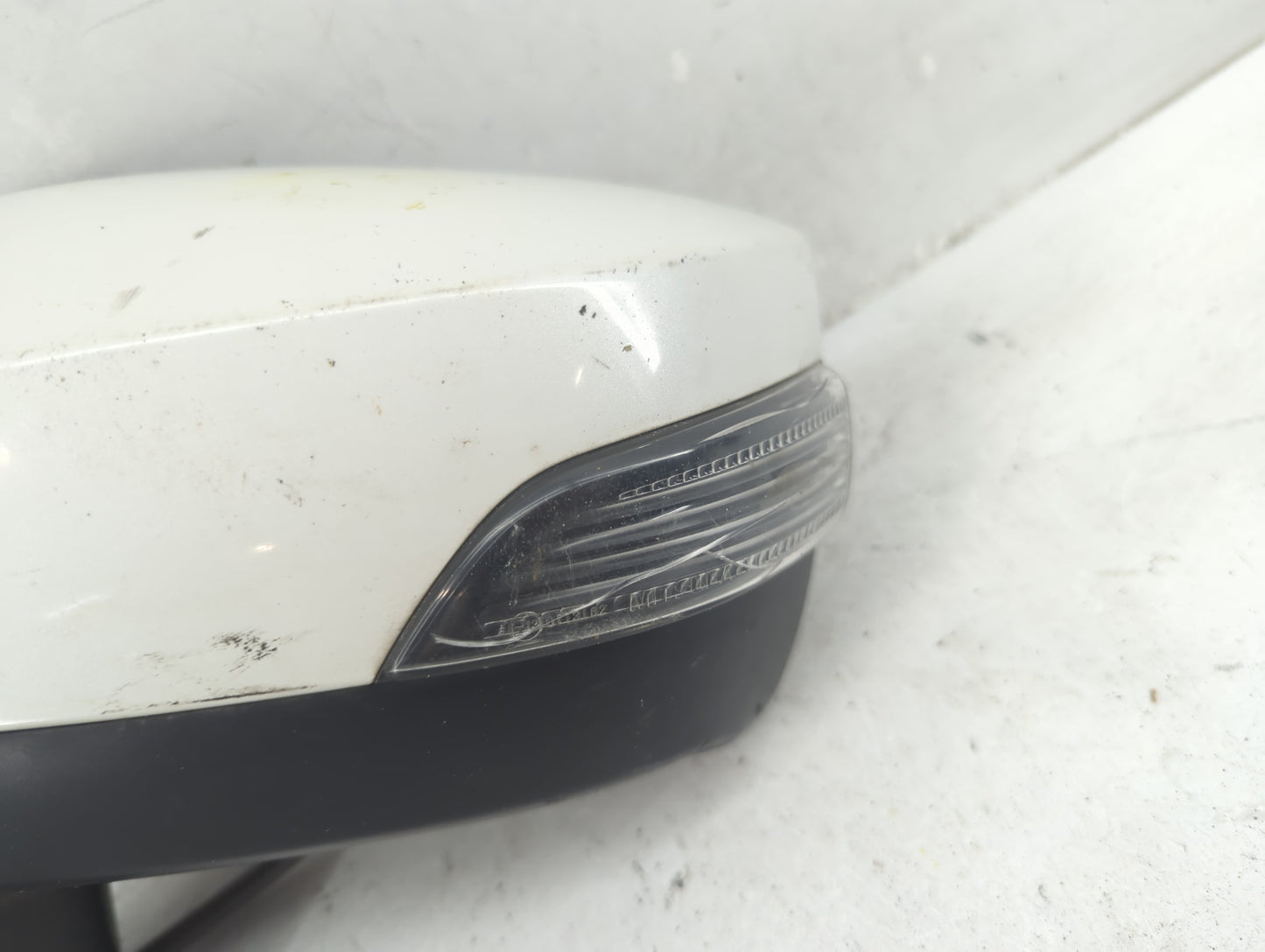 2016 Subaru Impreza Driver Side View Mirror - Left Door Mirror OEM Used - Oemusedautoparts1.com