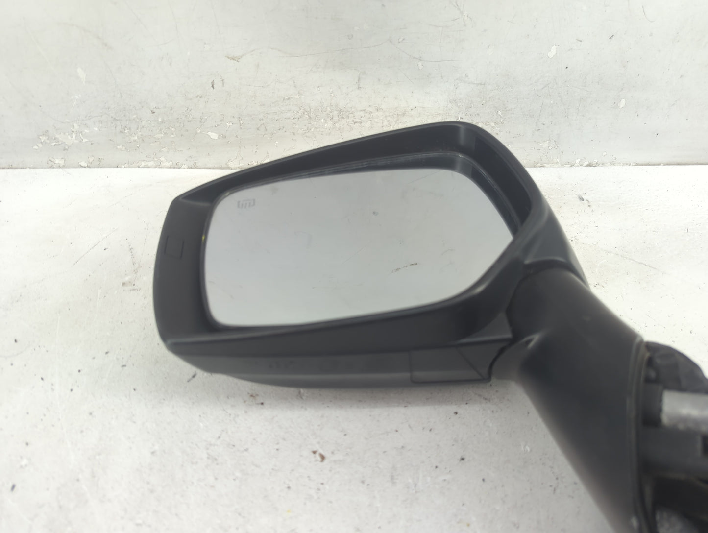 2016 Subaru Impreza Driver Side View Mirror - Left Door Mirror OEM Used - Oemusedautoparts1.com