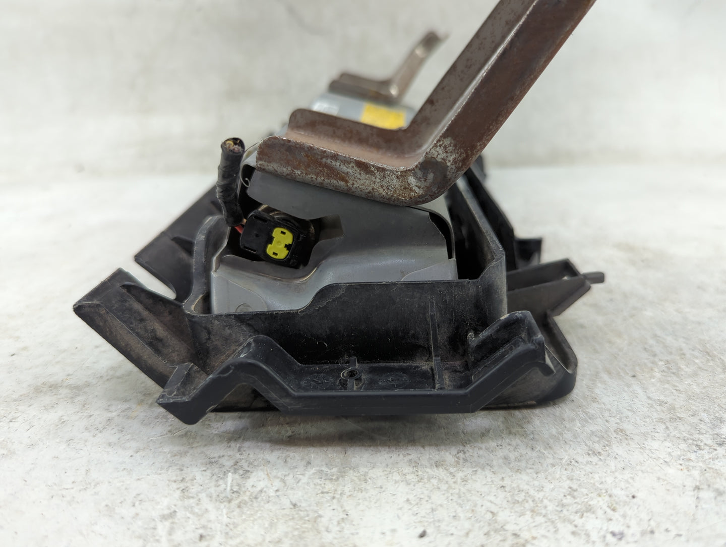 2012-2016 Subaru Impreza Air Bag Driver Left Knee OEM P/N:WK80S64Y784 Fits Fits 2012 2013 2014 2015 2016 2017 2018 2019 2020