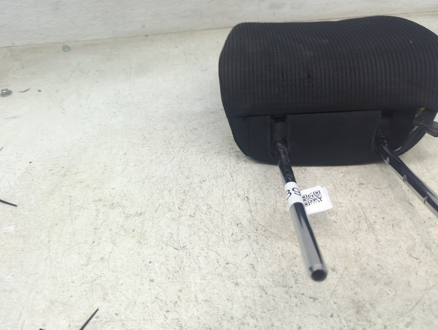 2016 Subaru Impreza Headrest Head Rest Front Driver Seat Black 1472395 - Oemusedautoparts1.com