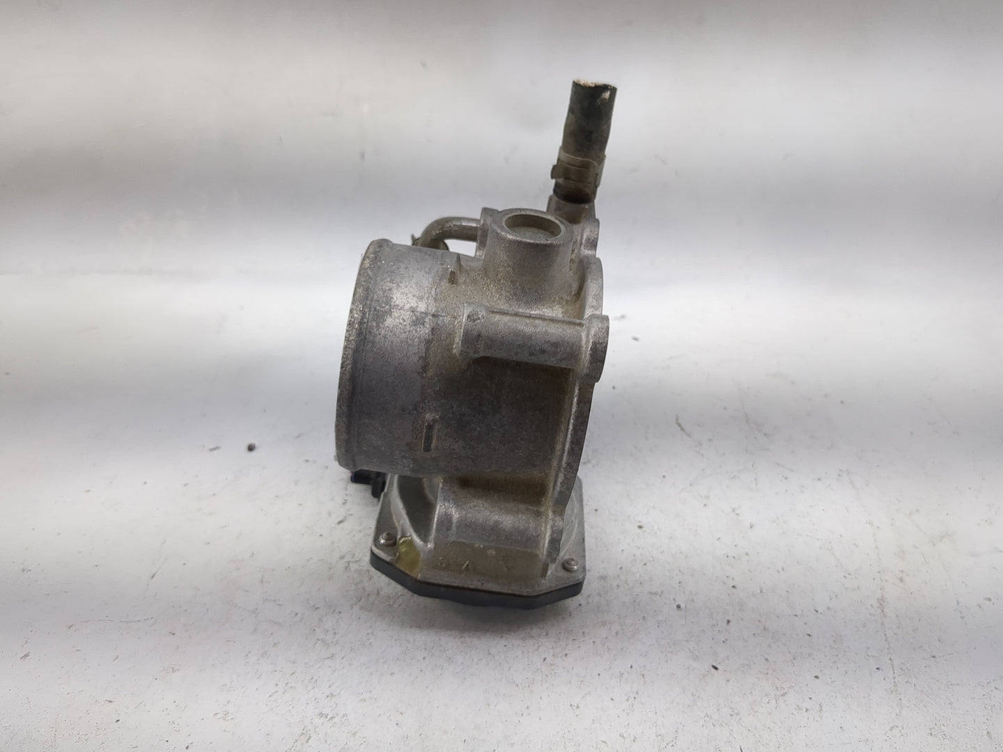 2012-2016 Subaru Impreza Throttle Body P/N:16112AA380 Fits Fits 2011 2012 2013 2014 2015 2016 2017 2018 OEM Used Auto Parts 