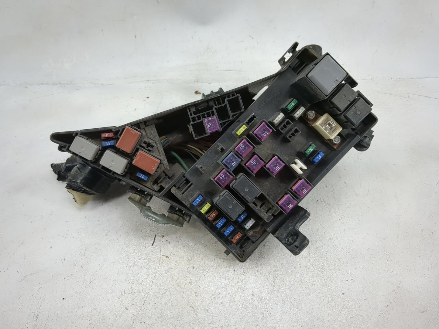 2016 Subaru Impreza Fusebox Fuse Box Panel Relay Module P/N:MB502000B Fits OEM Used Auto Parts - Oemusedautoparts1.com