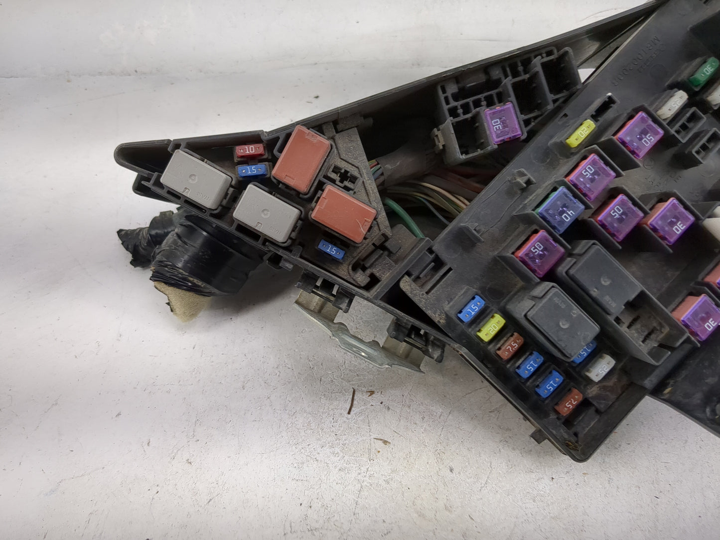 2016 Subaru Impreza Fusebox Fuse Box Panel Relay Module P/N:MB502000B Fits OEM Used Auto Parts - Oemusedautoparts1.com