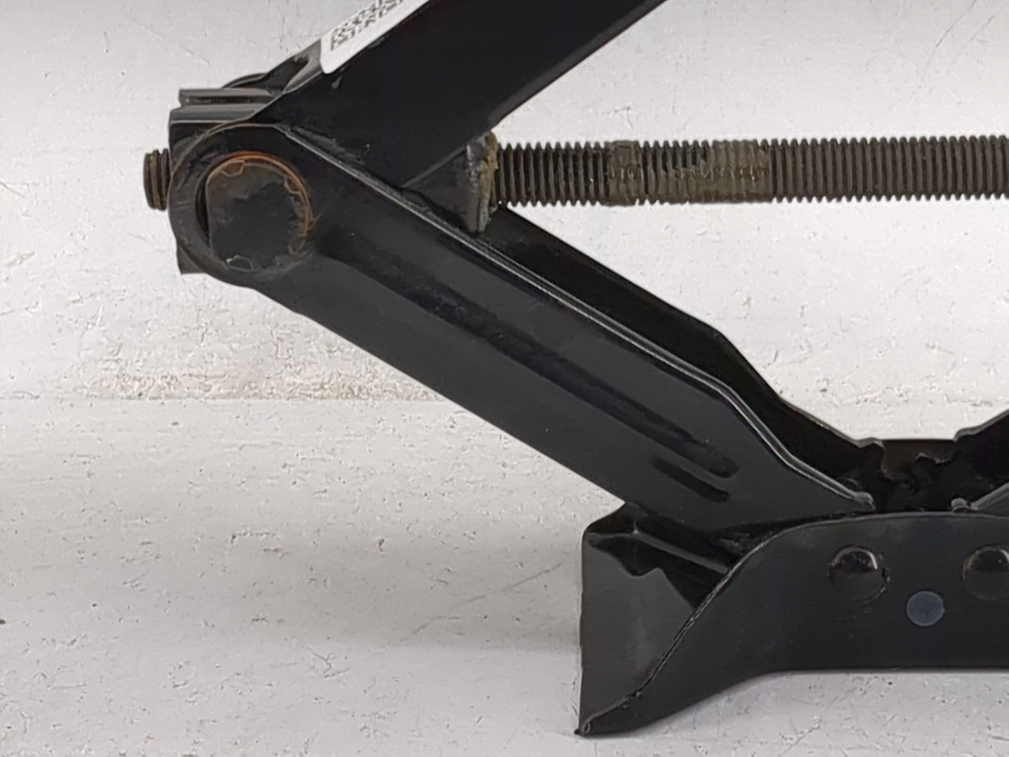 2016 Subaru Impreza Spare Scissor Car Jack Black - Oemusedautoparts1.com