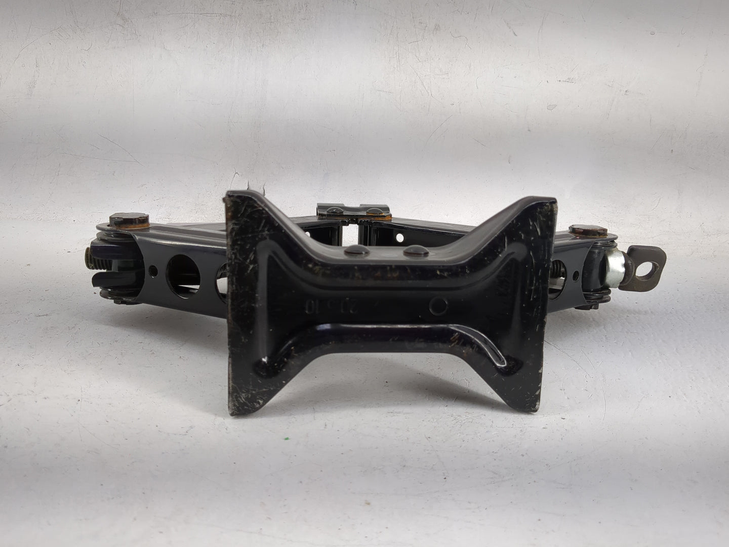 2016 Subaru Impreza Spare Scissor Car Jack Black - Oemusedautoparts1.com