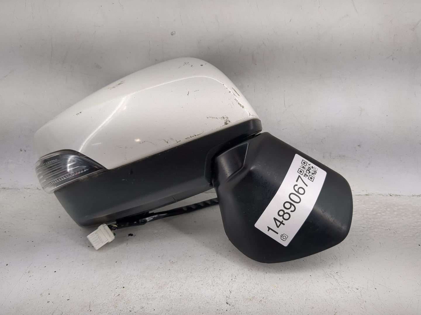 2016 Subaru Impreza Passenger Side View Mirror - Right Door Mirror OEM Used - Oemusedautoparts1.com