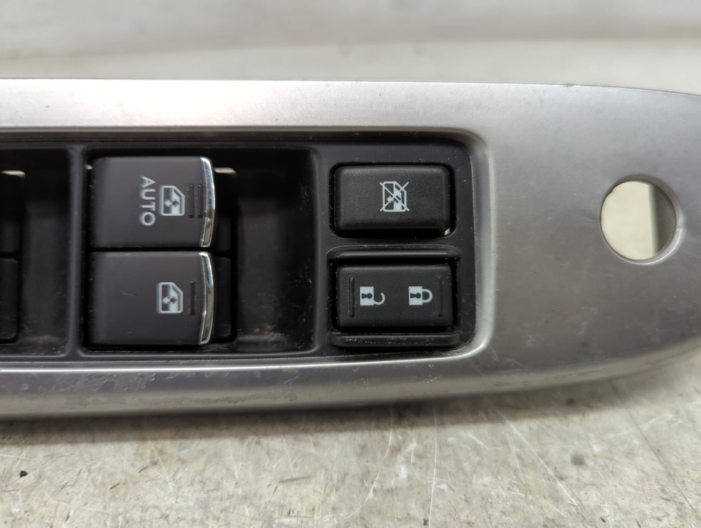 2015-2016 Subaru Impreza Master Power Window Switch Replacement Driver Side Left P/N:83071FJ110 Fits Fits 2015 2016 OEM Used