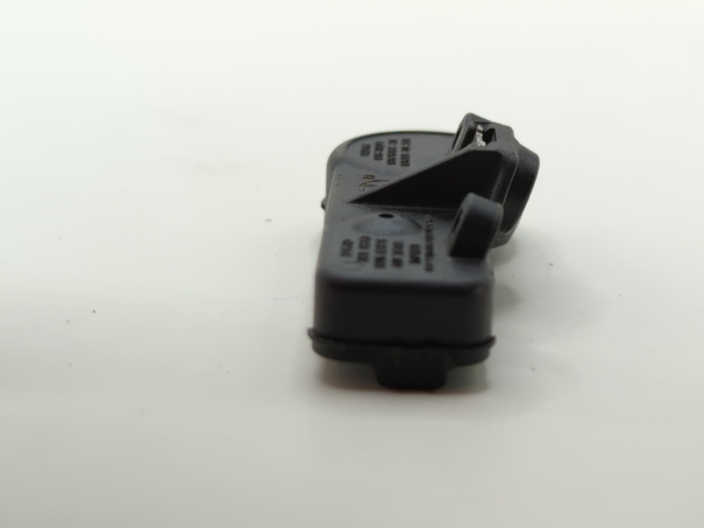 2016 Subaru Impreza Tire Pressure Monitoring System Sensor Tpms - Oemusedautoparts1.com