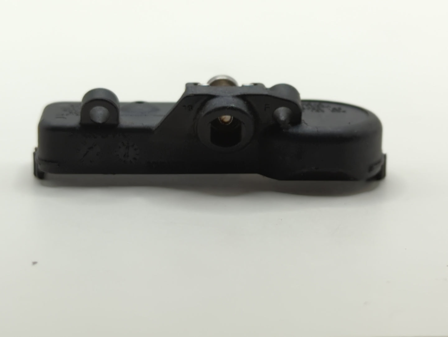 2016 Subaru Impreza Tire Pressure Monitoring System Sensor Tpms - Oemusedautoparts1.com