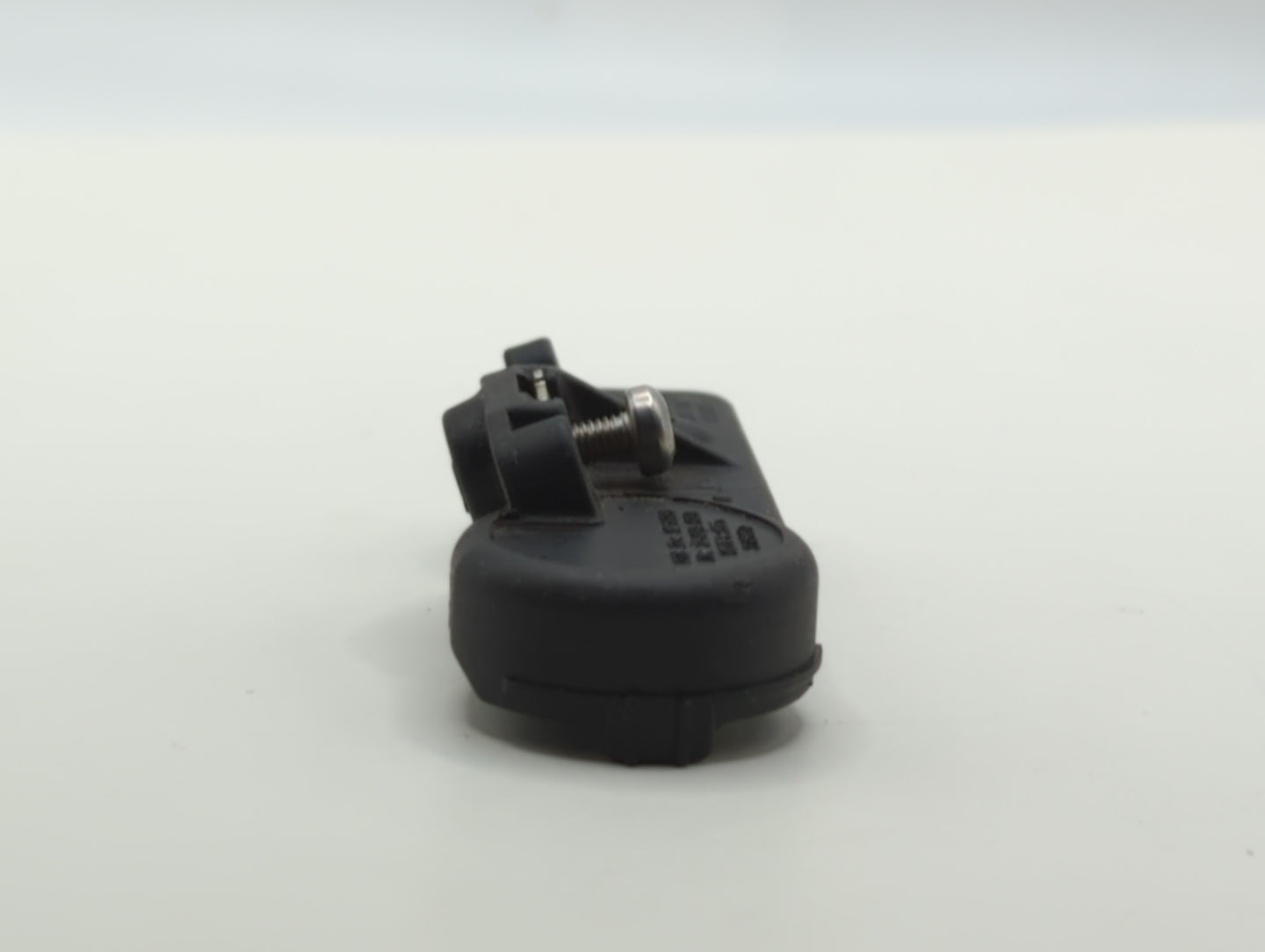2016 Subaru Impreza Tire Pressure Monitoring System Sensor Tpms - Oemusedautoparts1.com
